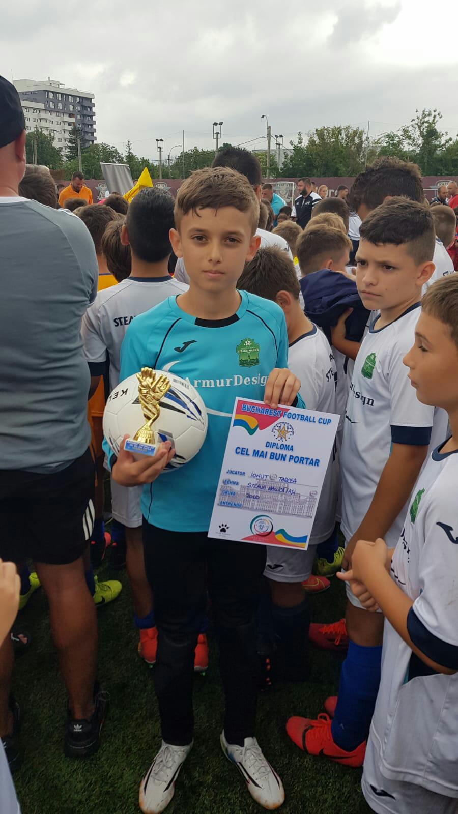 IaȘi Copiii De La Steaua Magică Iași Medaliați Cu Argint La Turneul ”bucharest Football Cup